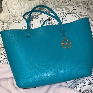 micheal kors totebag